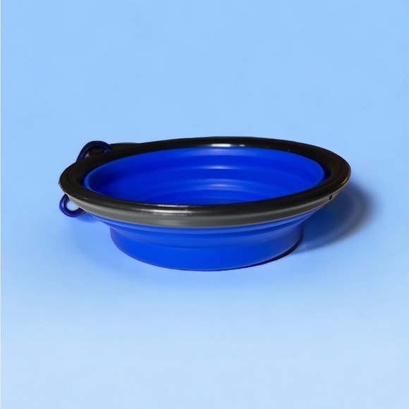NWT Reusable Pop Open Dog Bowl - Portable w/ Bag Clip - Picture 2 of 3